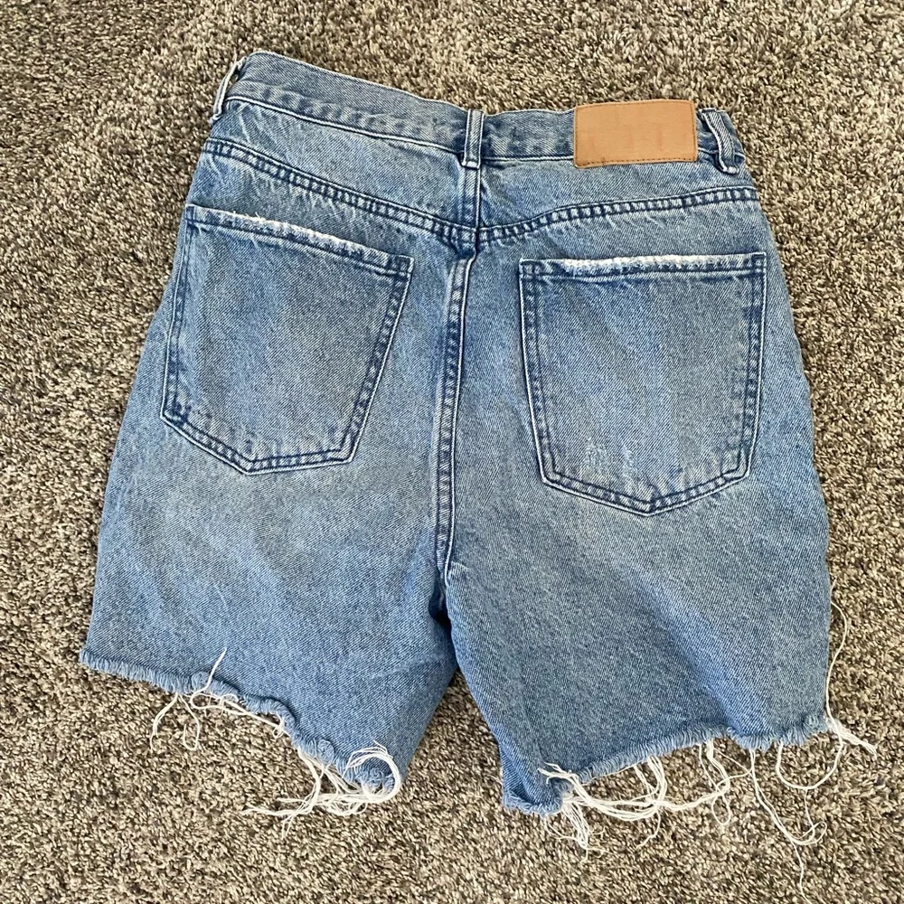 PacSun Stylish Black and Blue Denim Women's Shorts size 26